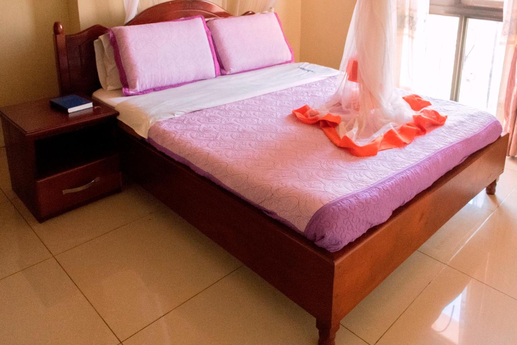 Kahondo Buffalo Hotel Kampala Makerere Eksteriør billede